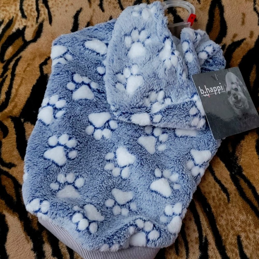 Pet Hoodie xs or sm ea. Bran New!